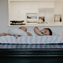 Load image into Gallery viewer, real ascan be baby snuggle me infant lounger organic snuggle newborn take me home outfit boy bloom coco go lounger snugglr me organic baby sleep crib swaddle me co sleeper for baby newborn crib insert snuggle me cosleeper
